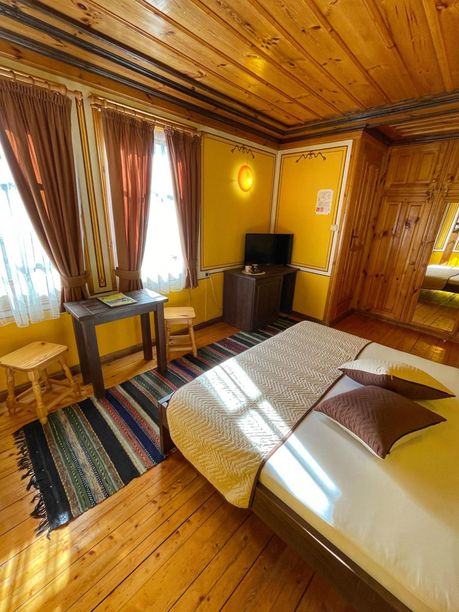 Guest Rooms Colorit Копривштиця Екстер'єр фото